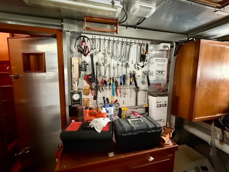 2001 DeFever 63