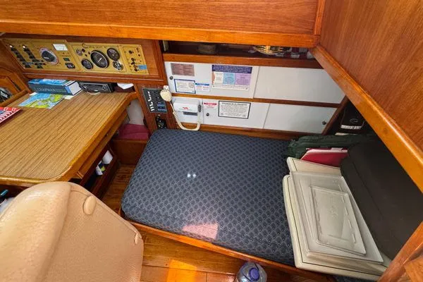 1989 Gulf Pilothouse