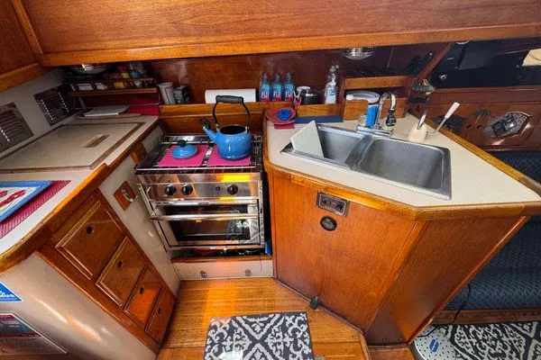 1989 Gulf Pilothouse