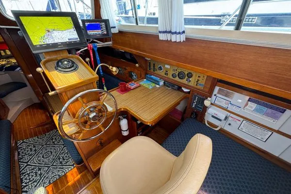 1989 Gulf Pilothouse