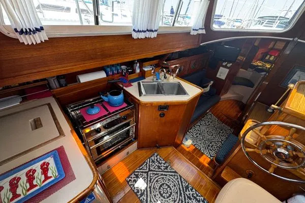 1989 Gulf Pilothouse