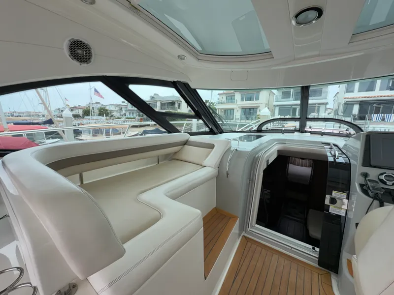 2012 Sea Ray 470 Sundancer