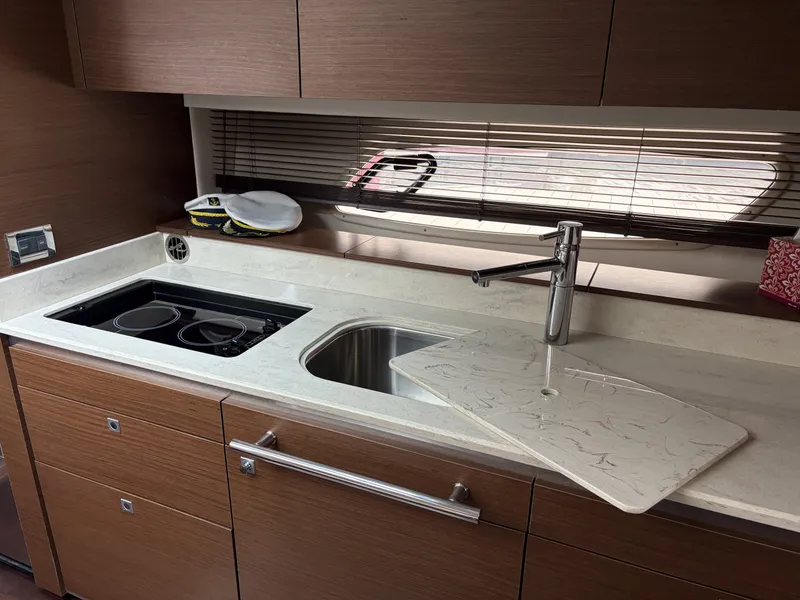 2012 Sea Ray 470 Sundancer