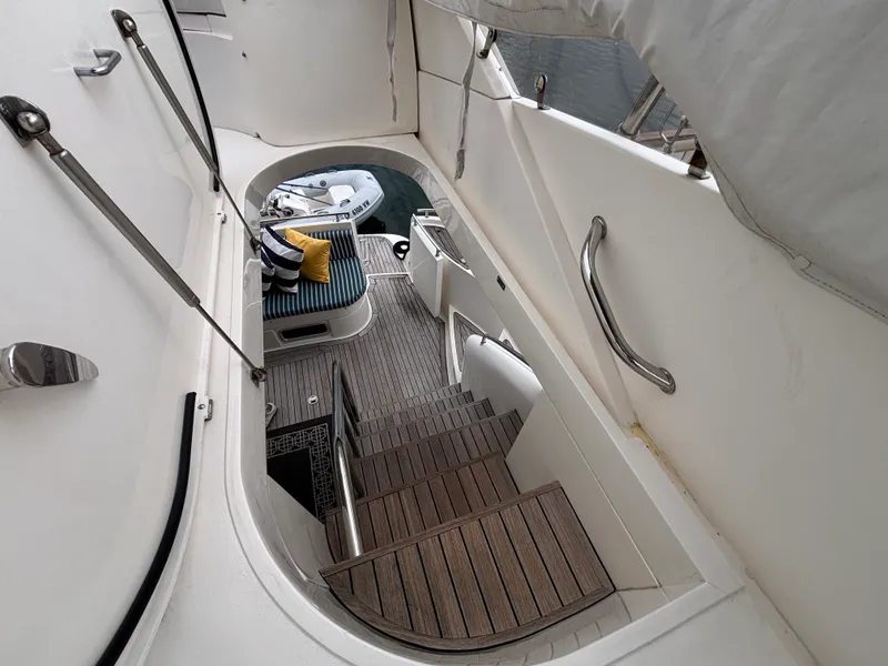 2004 Fairline Phantom