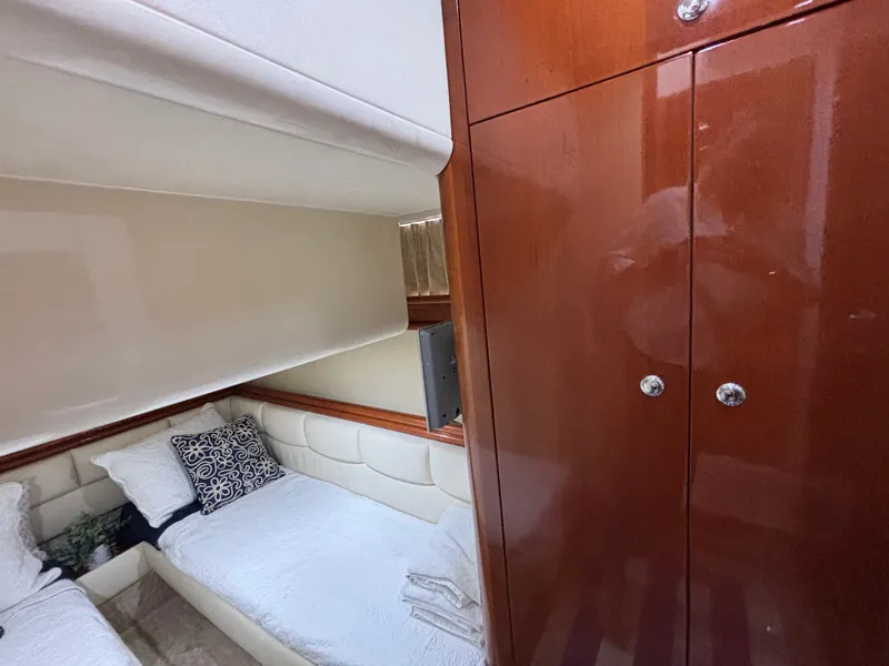 2004 Fairline Phantom