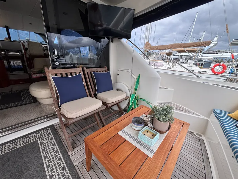 2004 Fairline Phantom