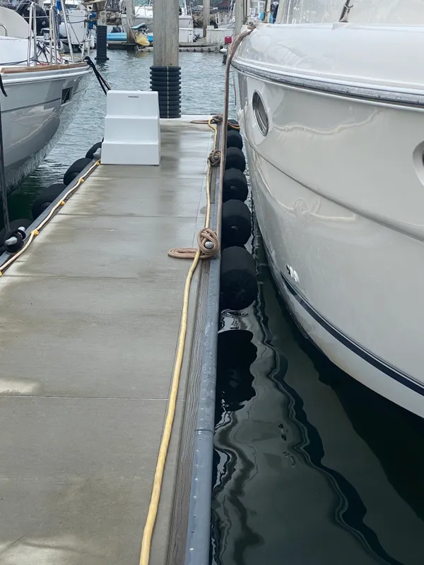 2004 Fairline Phantom