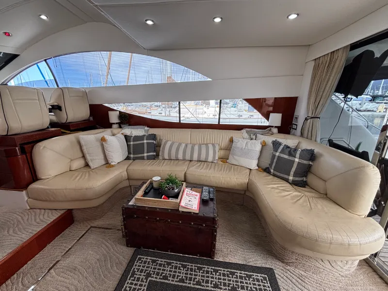 2004 Fairline Phantom