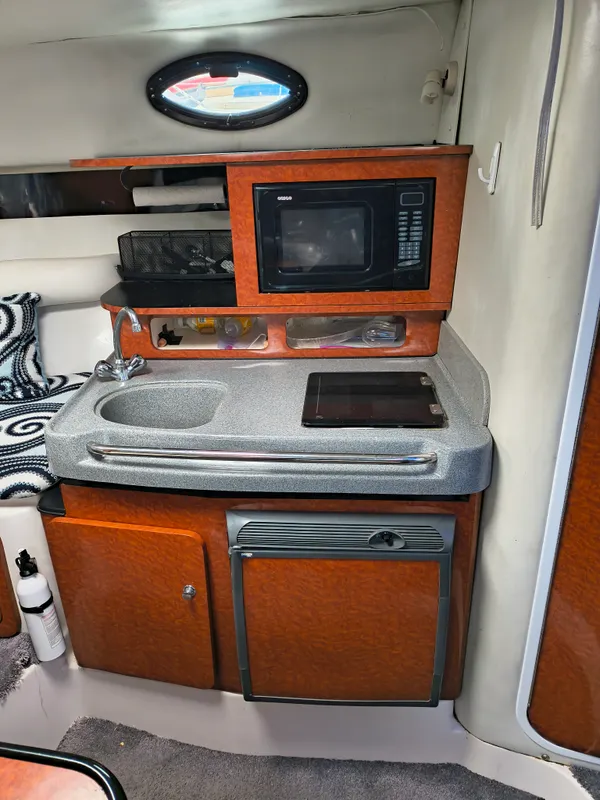 2002 Wellcraft Martinique 2800